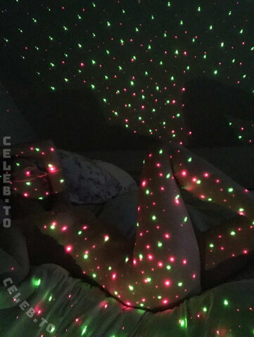 Chelsey Nicole – Uncensored complete set, X-Mas Lights (Re-upload with correct attribution
