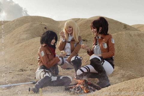 Cherry Acid – Trio Cosplay, the other two ladies are unfortunately not known to me