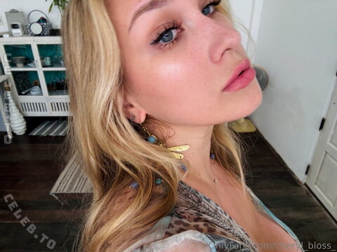 Cheryl Blossom nude photo 39