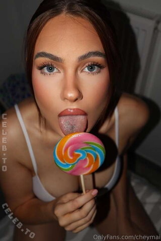 Cheyenne Burridge nude photo 8