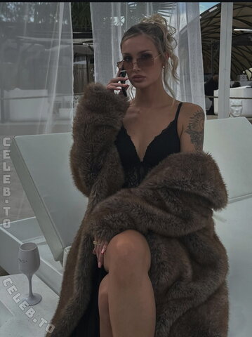 Cheyenne Heise nude photo 5