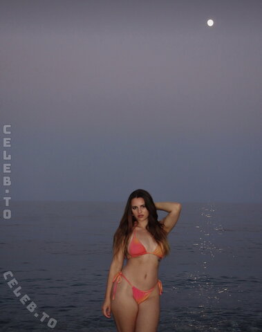 cheyennenauert Fresh (2 photos)
