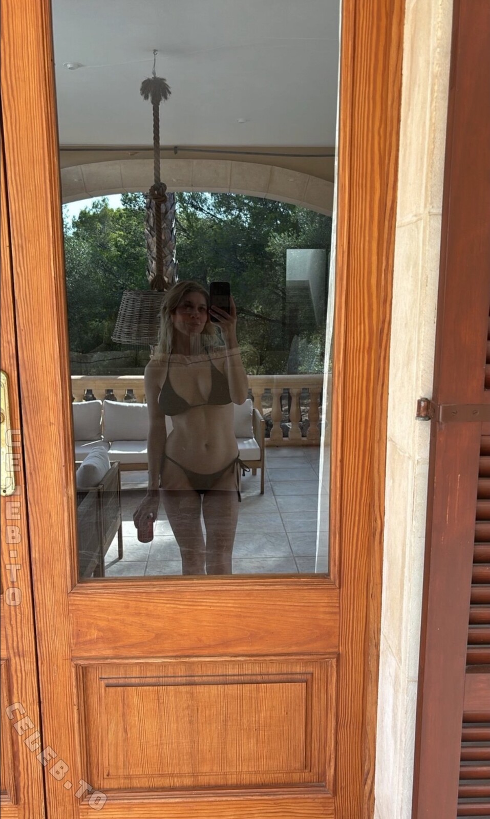 Chiara Baluch nude photo 1