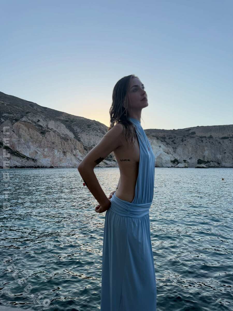 Chiara Ferragni nude photo 5