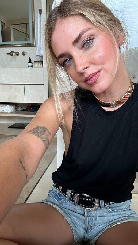 Chiara Ferragni nude photo 4