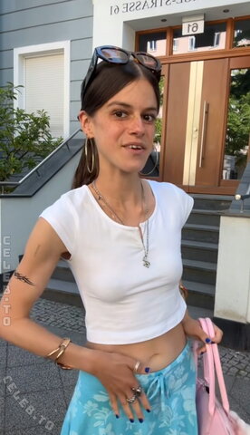 Chiara Kohl nude photo 5