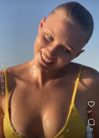 Chiara Schmitt nude photo 16