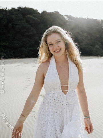 Chiara Tews nude photo 27