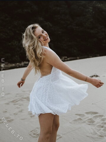 Chiara Tews nude photo 21