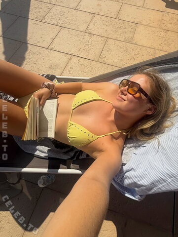 Chiara Tews nude photo 8