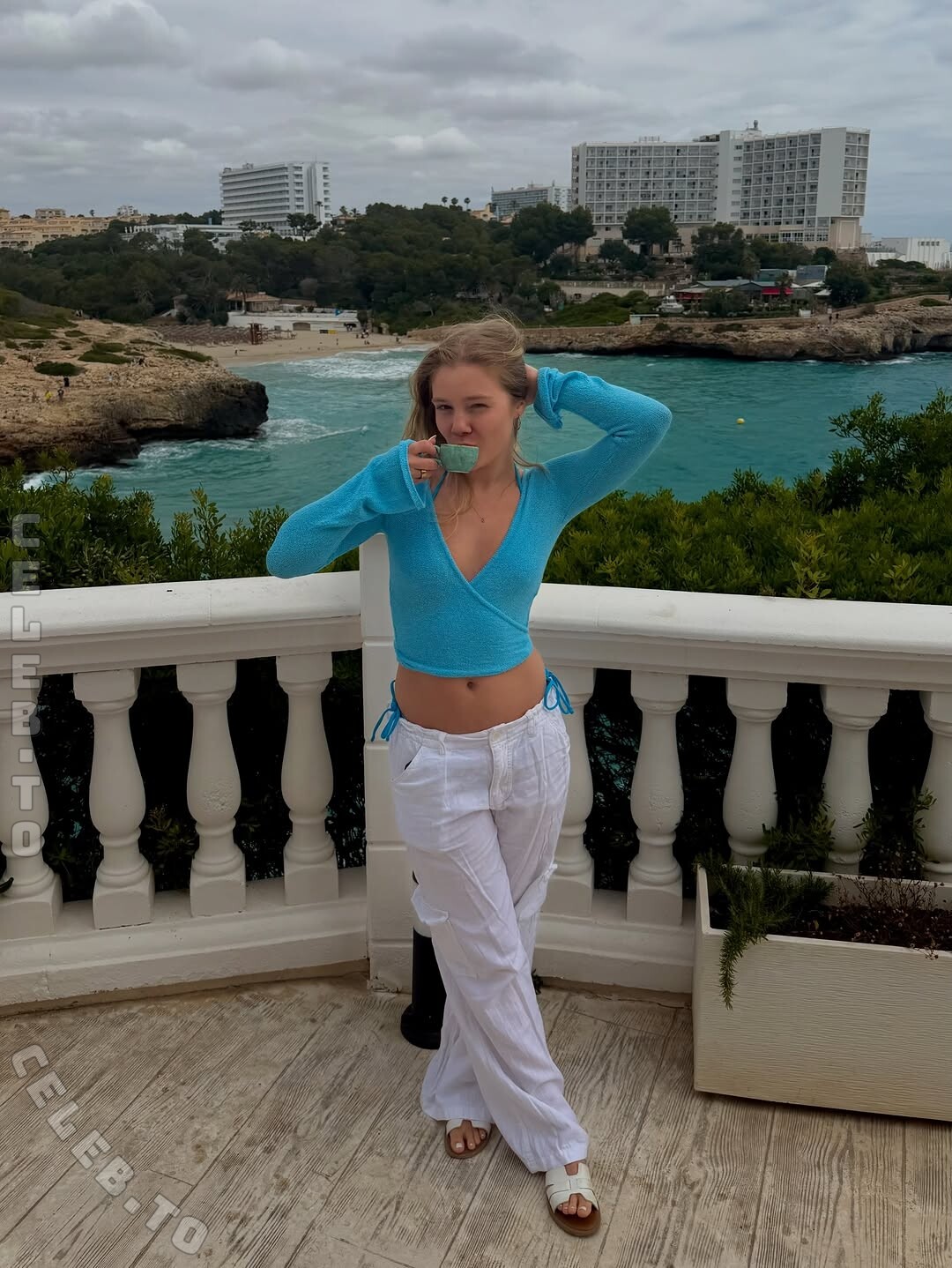Chiara Tews nude photo 7