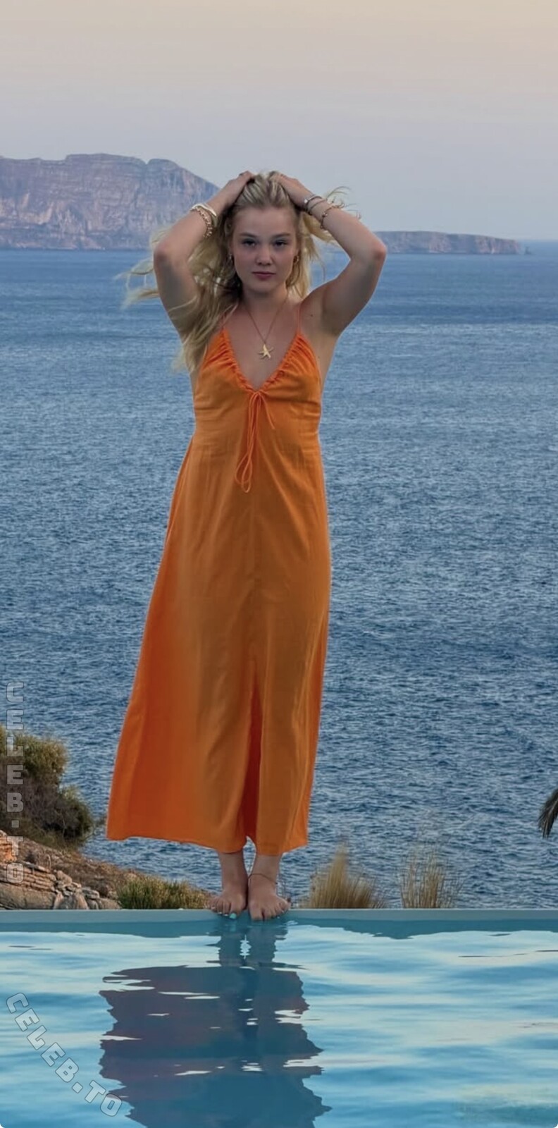 Chiara Tews nude photo 2