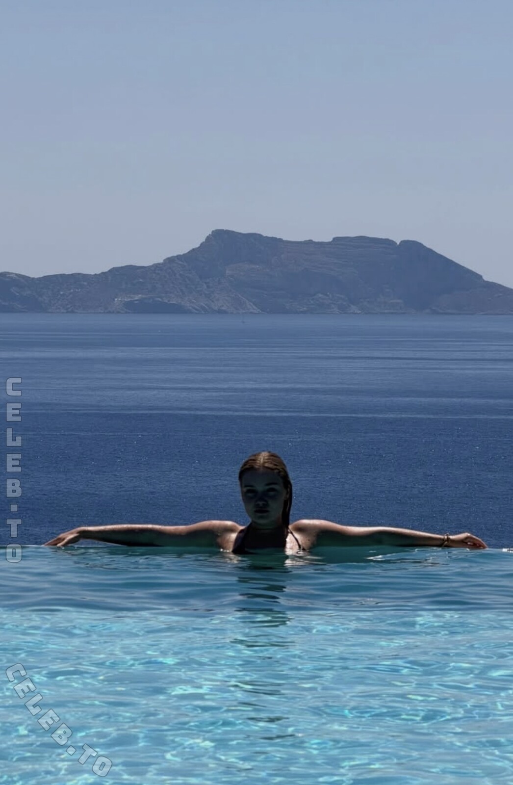 Chiara Tews nude photo 7