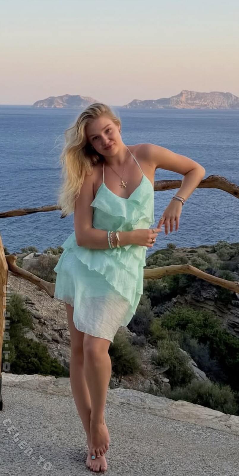 Chiara Tews nude photo 2