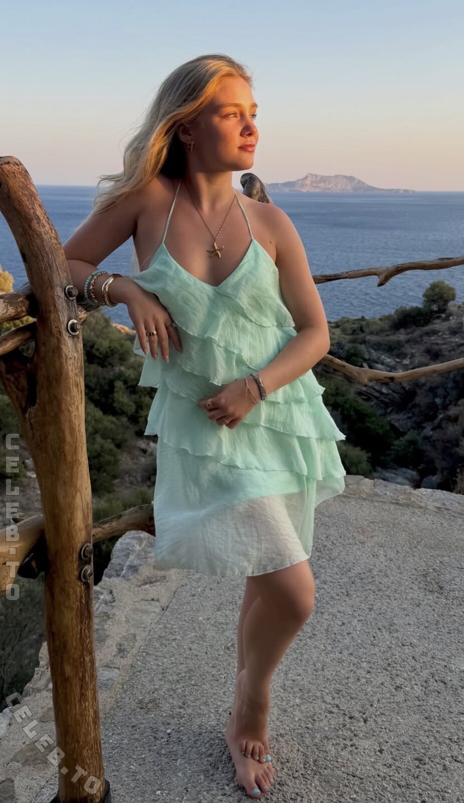 Chiara Tews nude photo 8