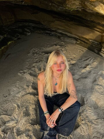 Chili Sloop nude photo 10