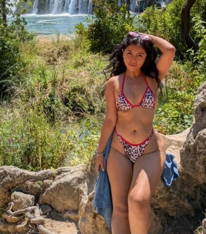 Chiphilary_blog nude photo 5