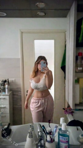 Chiri Francesca nude photo 8