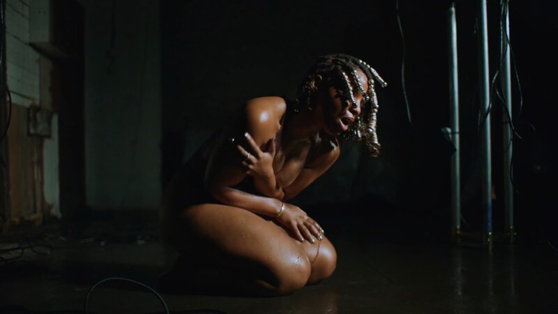Chloe Bailey nude photo 7