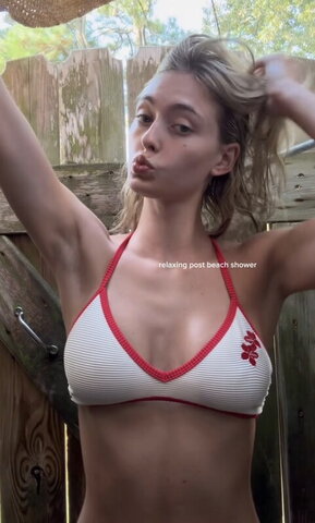 Chloe M Bridges nude photo 9