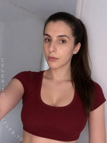 Chloe Tzuqiknee nude photo 3