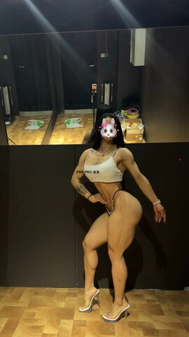 Chloe Yang