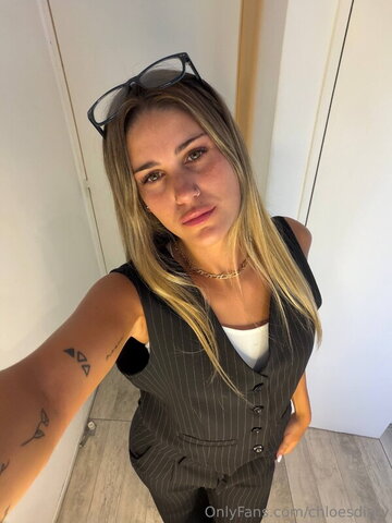 chloesdiary nude photo 8