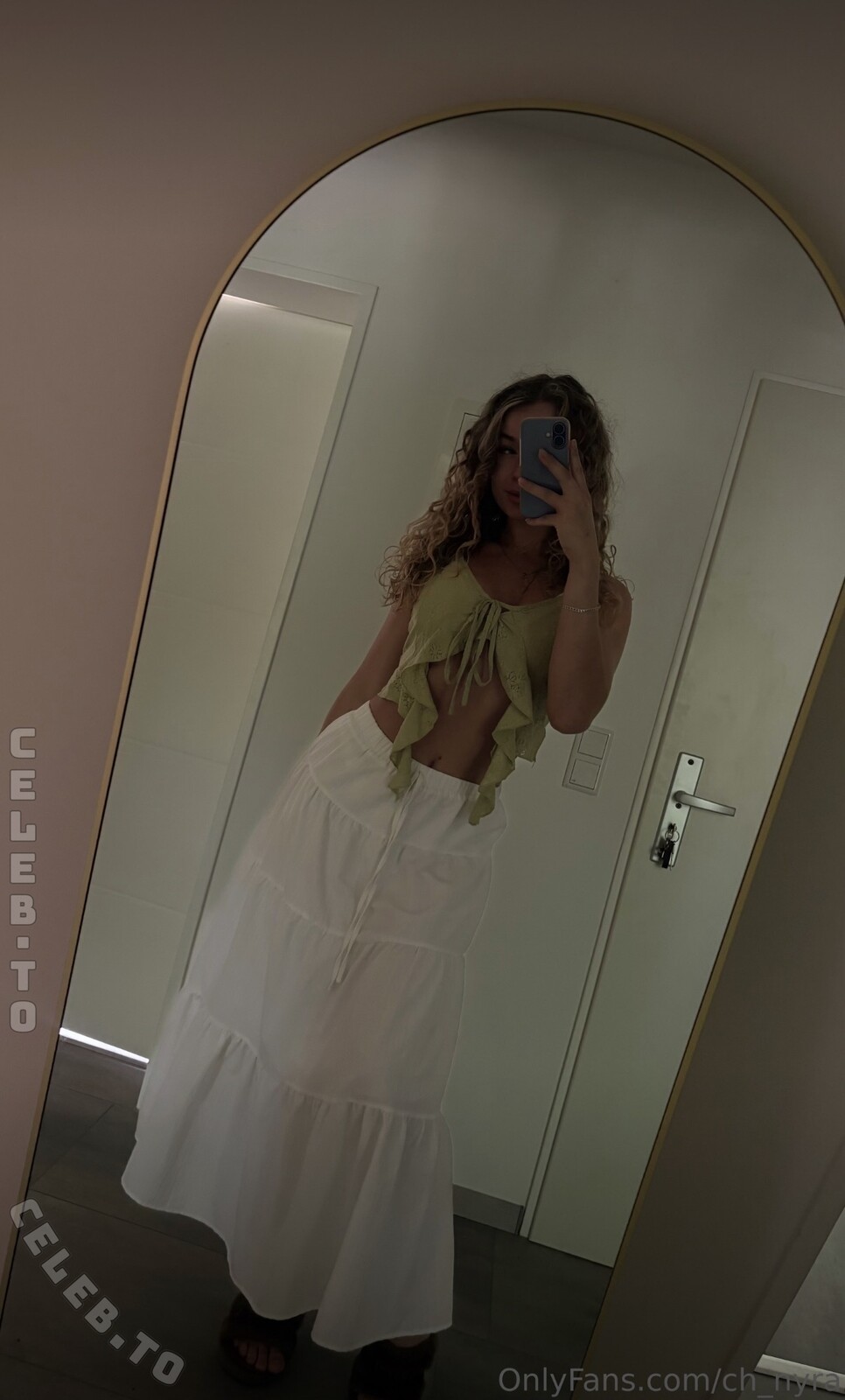 Ch_Nyra nude photo 3