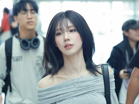 Cho Mi-yeon nude photo 18