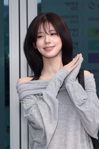 Cho Mi-yeon nude photo 5