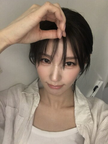 Cho Mi-yeon nude photo 19