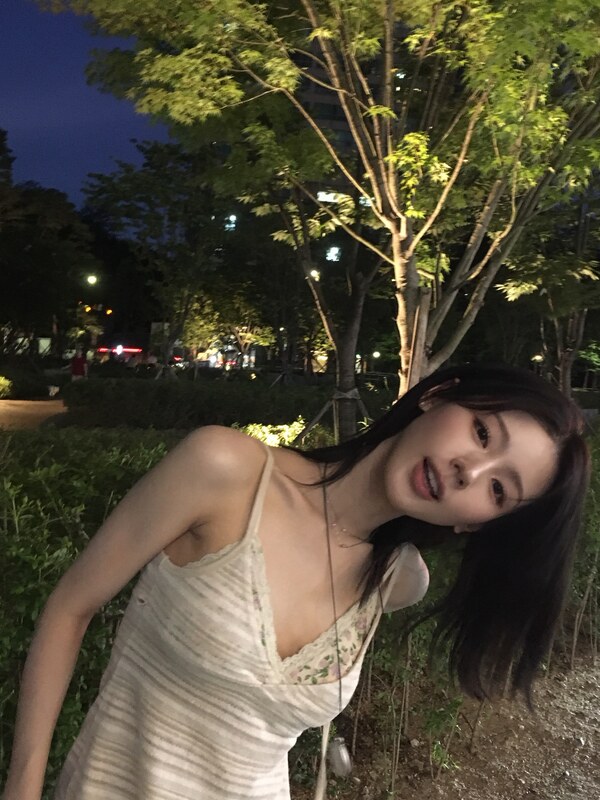 Cho Mi-yeon nude photo 13