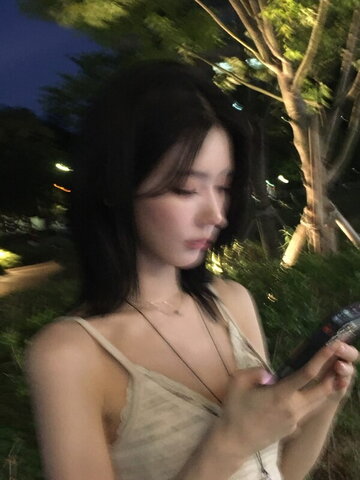 Cho Mi-yeon nude photo 6