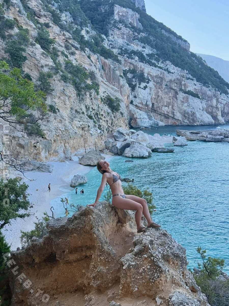 Chrisii_l nude photo 7