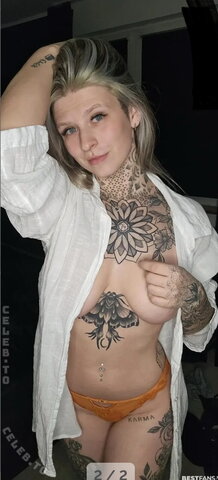 Chrissi.gti nude photo 11