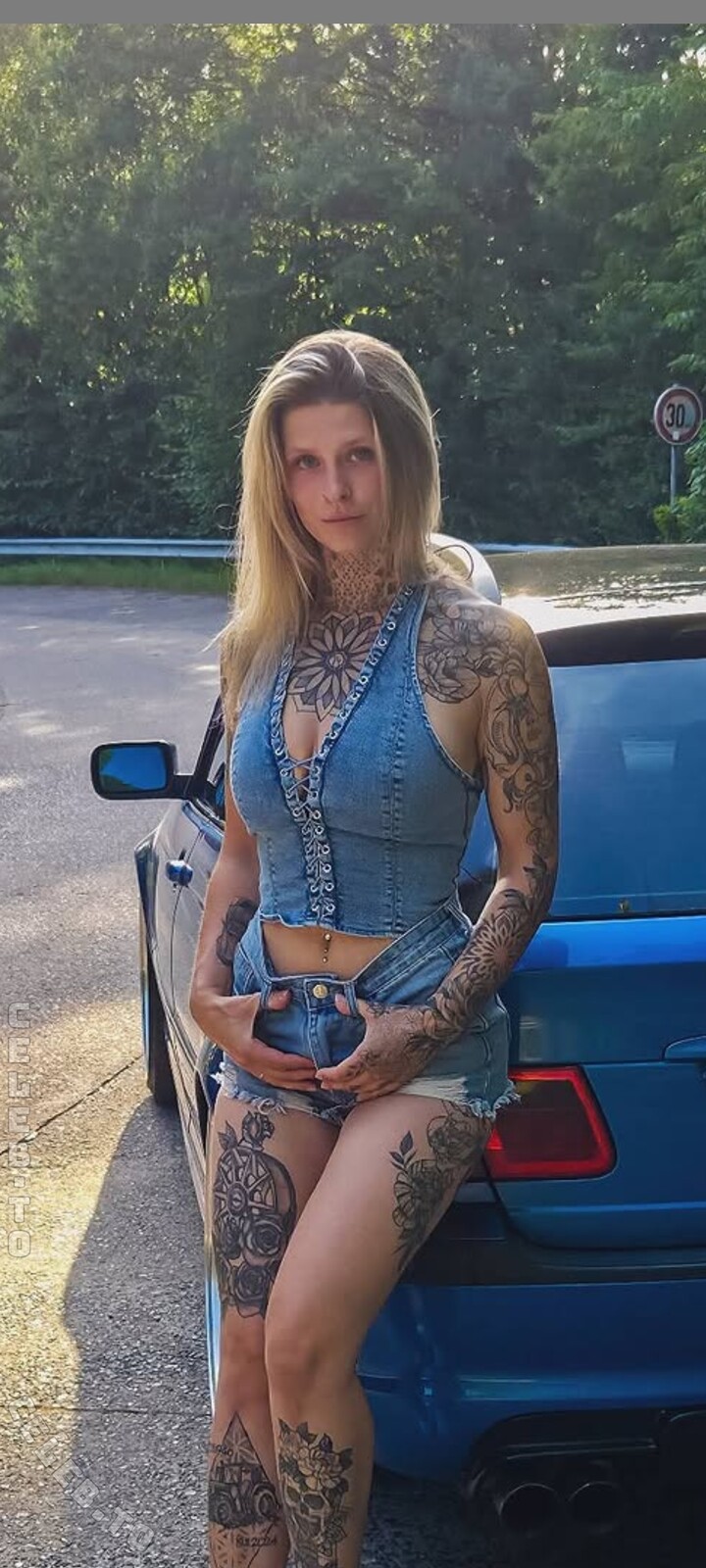 Chrissi.gti nude photo 1