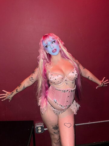 Chrissy Chlapecka nude
