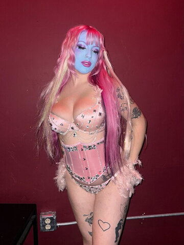 Chrissy Chlapecka nude photo 1