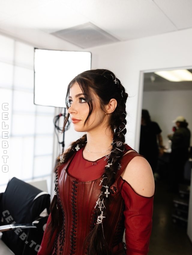 Chrissy Costansa nude photo 4