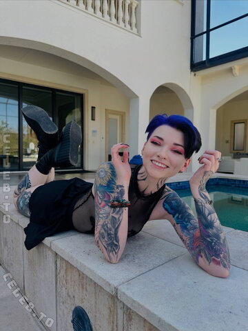 Christena Reckless nude photo 1