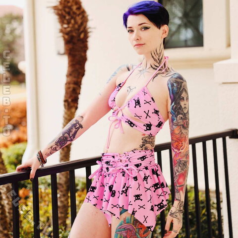 Christena Reckless – Here my collection of Christena Reckless