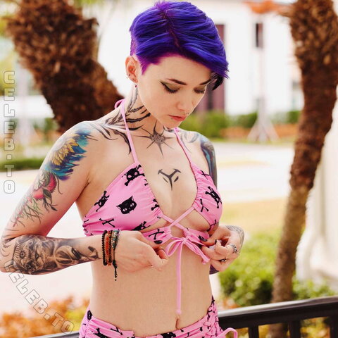 Christena Reckless nude photo 2