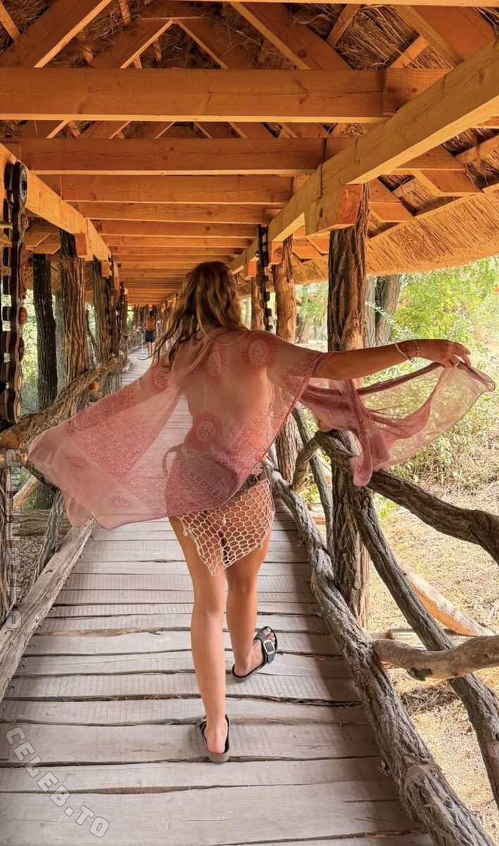 Christin Pawlowski nude photo 4