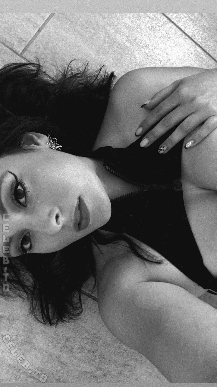 Christina Green nude photo 10