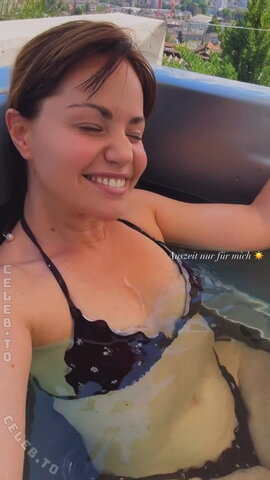 Christina Hänni nude photo 2
