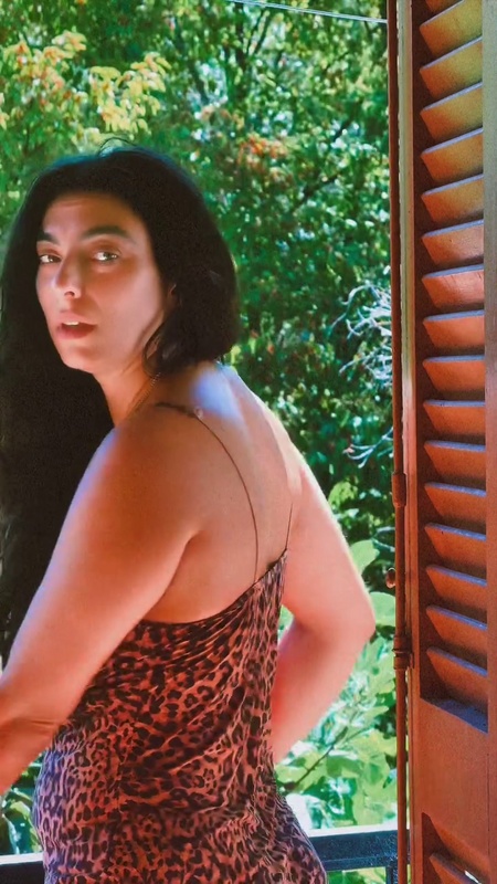 Christina Mavronas nude photo 2