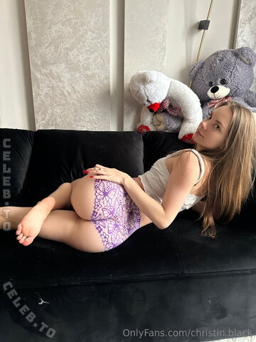 Christin.Black photo 3