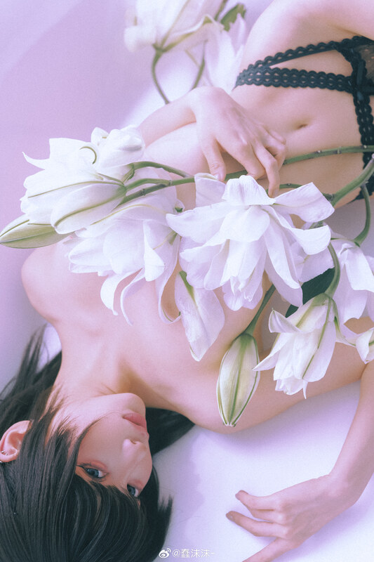 Chunmomo nude photo 5