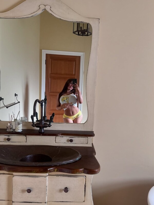 Ciara Wilmot nude photo 4