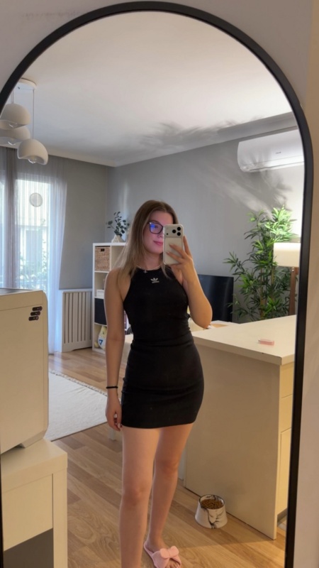 Cigdem Turk nude photo 1